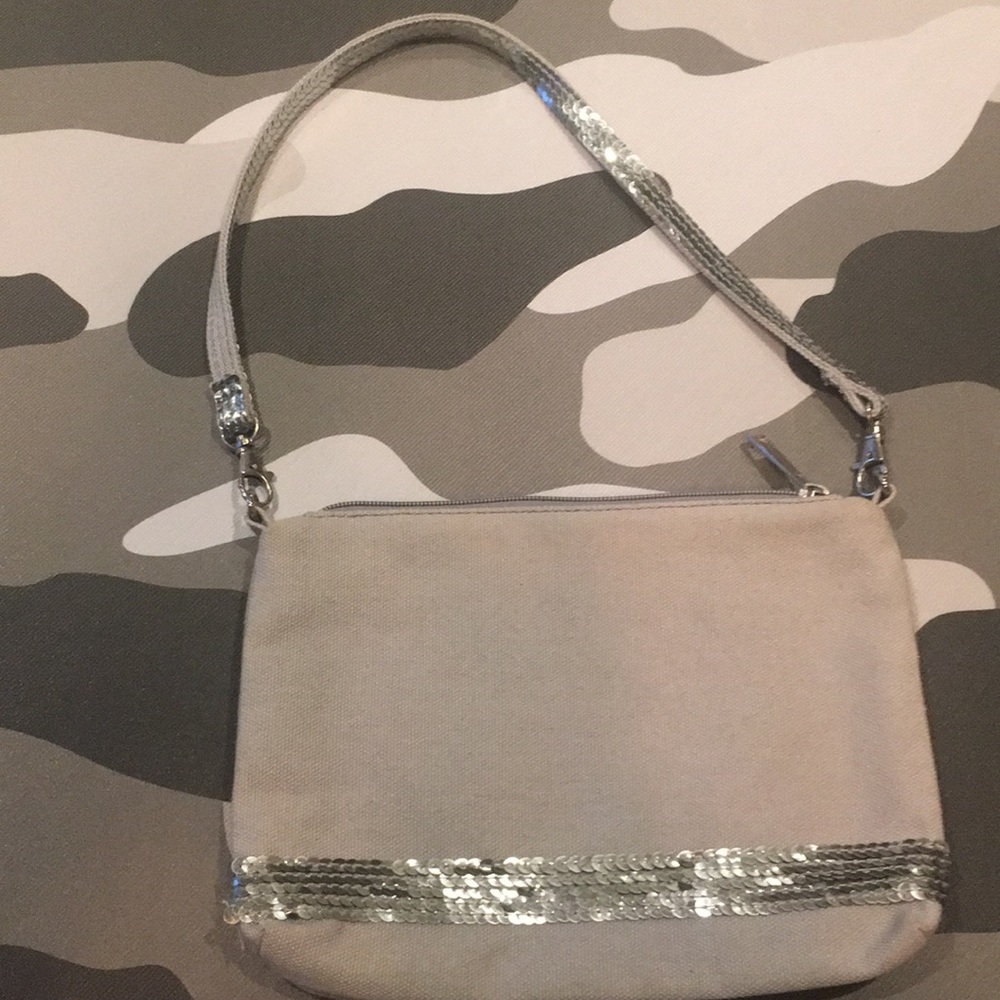 Cute clutch with lanyard